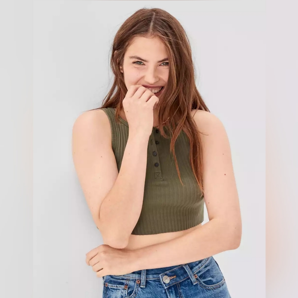 AE High Neck Henley Tank Top